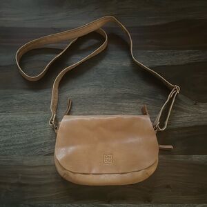 Dudu Caramel Tan Leather Crossbody Bag